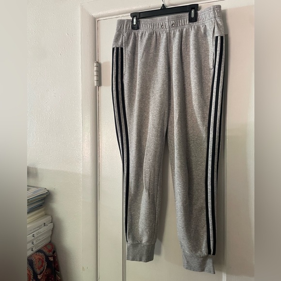 Adidas Women's 3-Stripe Sweatpant Jogger Size Medium - Picture 6 of 9
